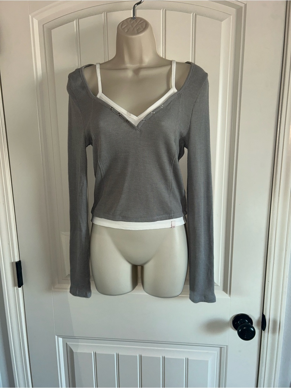 NEW BDG Urban Outfitters Layered-Look Long Sleeve Thermal Top in Gray Sz M